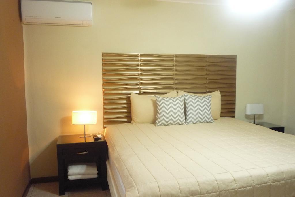 Hotel Boutique Valverde Cumbres De La Escalon Mejicanos Room photo